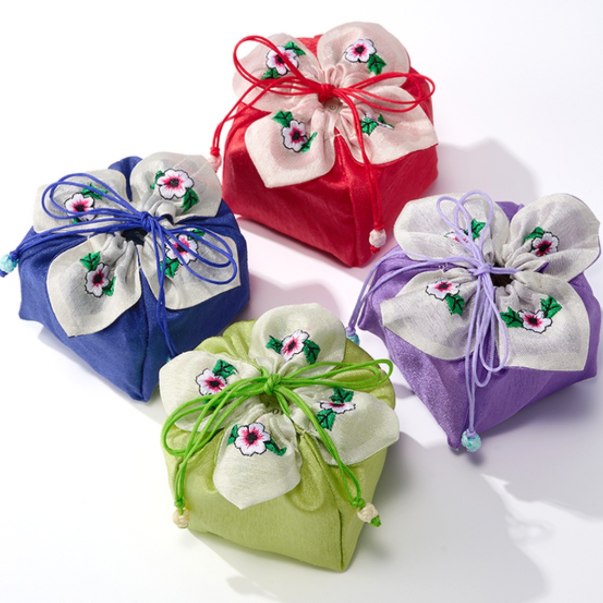 꽃잎 자수 색동 파우치 전통 복주머니 파우치 11,900원