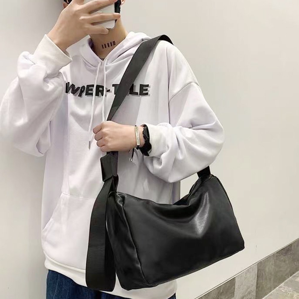 뉴엔 가벼운 남자크로스백 메신저백 남성슬링백 PZ64 14,900원