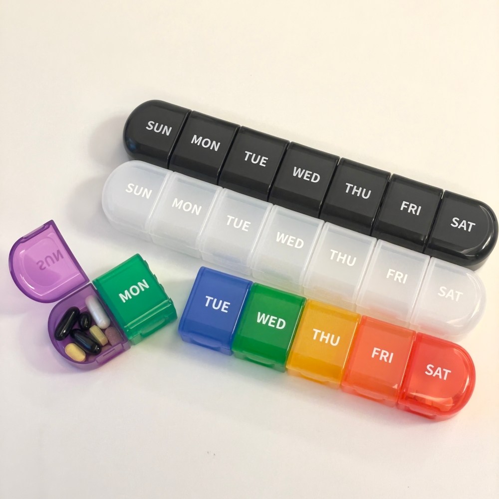 하우홈즈 분리형 일주일 휴대용 약통 요일별 소분 가능 7,900원