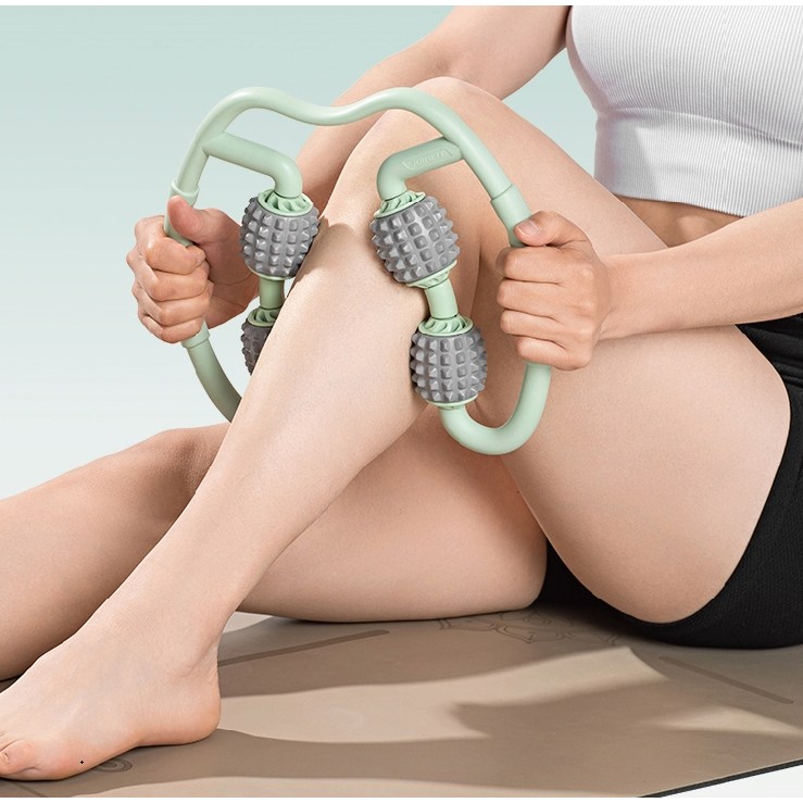JOINFIT 핸들형 마사지롤러/ 롤링 셀프안마기 허벅지 종아리 발바닥 러닝 등산후 근육이완 17,000원