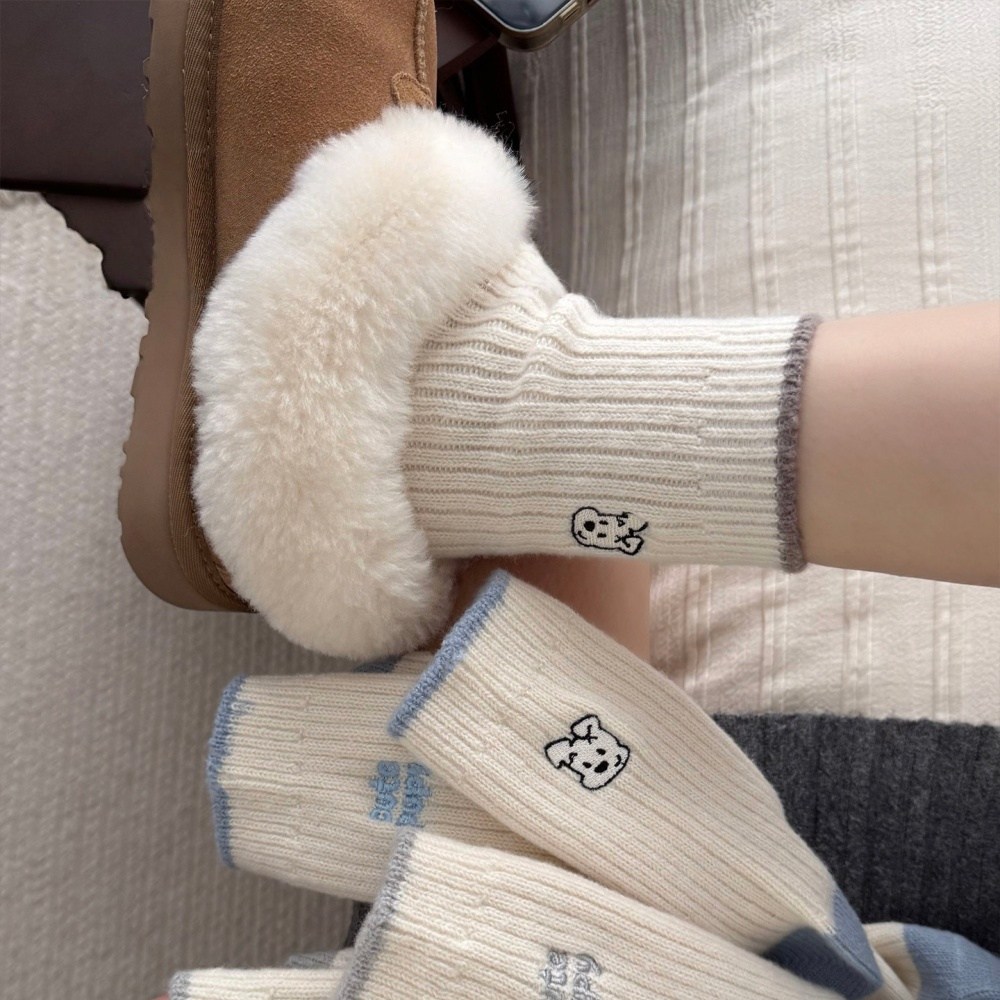 Banjiwu 여성 양말 귀여운 스트라이프 겨울 양말 장목 양말 중목 양말 중목 양말 자수 귀여운 강아지 면 양말 수면 양말 운동 도톰한 양말 무압박 보온 4족 세트 8,990원