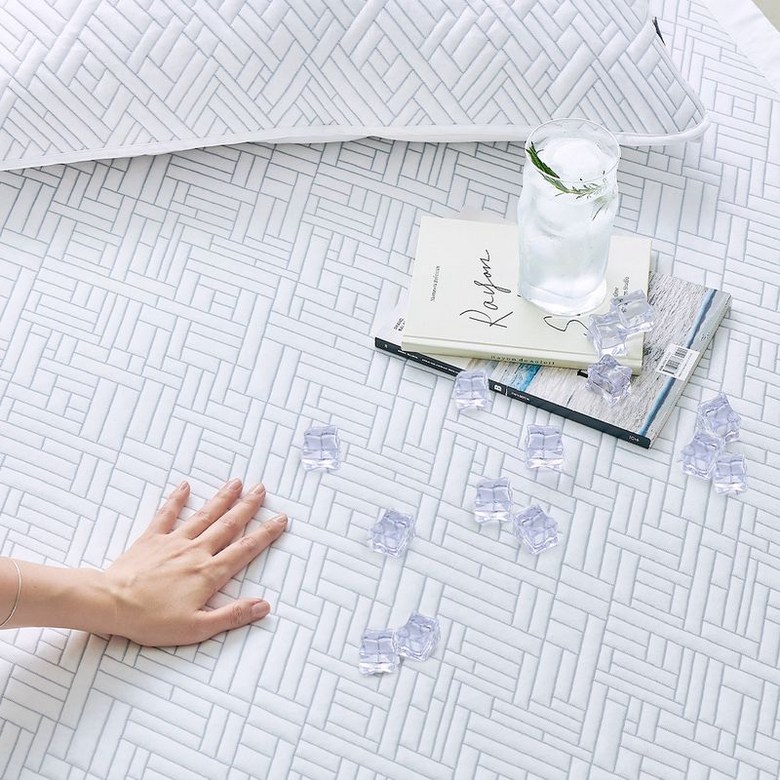 쁘리엘르 10cm 더 커진 듀라론 정품 아이스 블록 냉감 패드 XSSSQLK패밀리 182672 65,380원