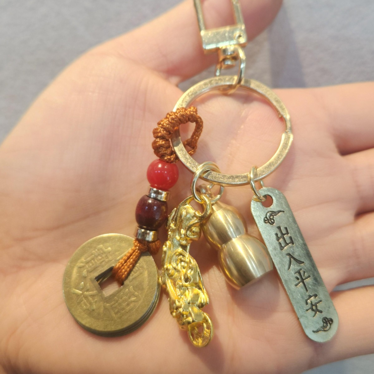 (왓썸) 1+1 재물을 먹어치우는 쿠칭아일랜드 엽전 조롱박 키링 진사가루포함 금전운상승 만사형동, 2개, 황동 13,900원