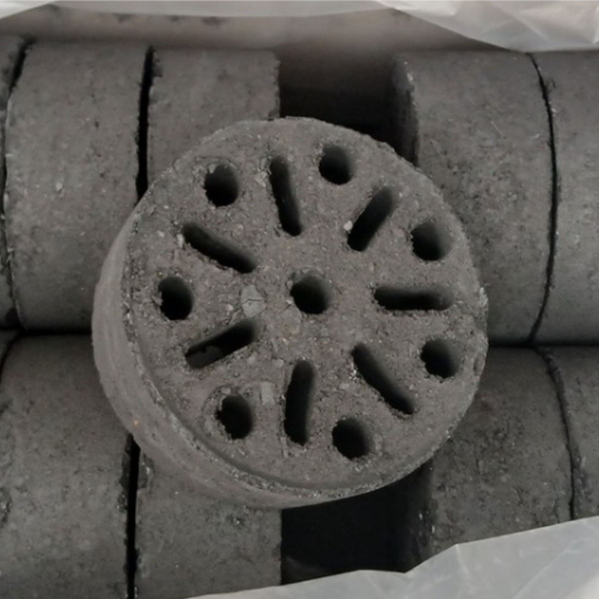 불꽃참숯 숲속참숯 22kg 40개묶음 번개탄 구이용 1박스, 40개, 22kg 55,000원