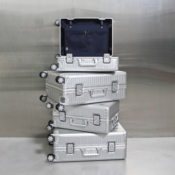 베르만 [독일 베르만] 파일럿 풀 알루미늄 캐리어 [실버] 20/24인치 500,300원