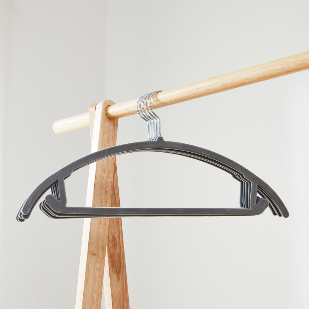 모던하우스 미끄러지지 않는 어깨뿔방지 니트 옷걸이 3,120원