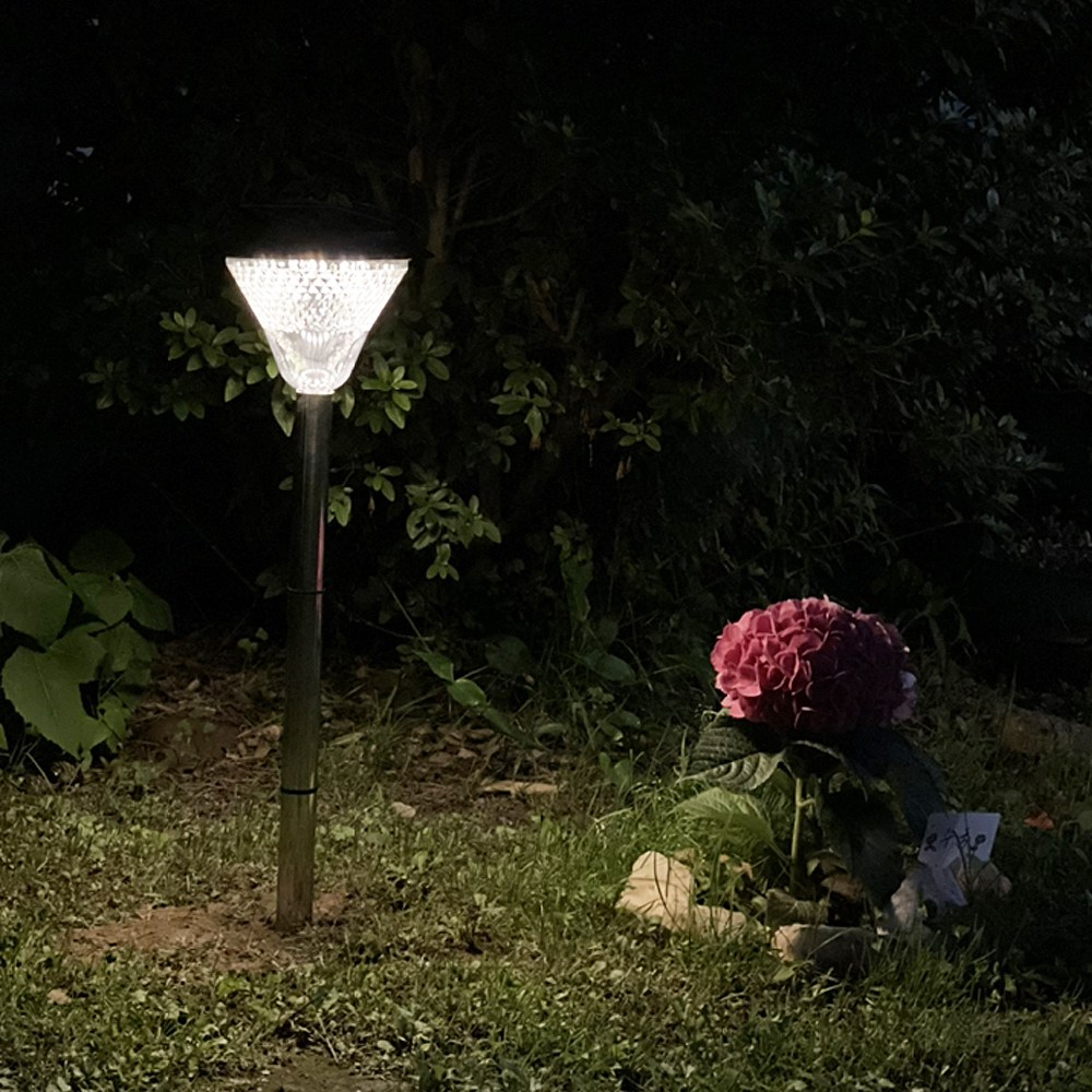 LED 태양광 야외등 태양열 정원등 조명 SMD16, 말뚝형(흰색led) 17,000원