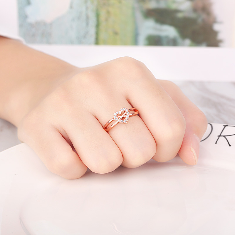 비아워게스트 여성용 하트 꼬임 로즈 골드 오픈링 24,500원