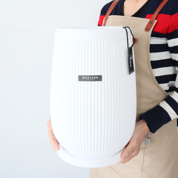 모리앤 모던 롱스트라이프 원형 플라스틱 화분 1822W + 받침 세트, 화이트, 1개 18,600원