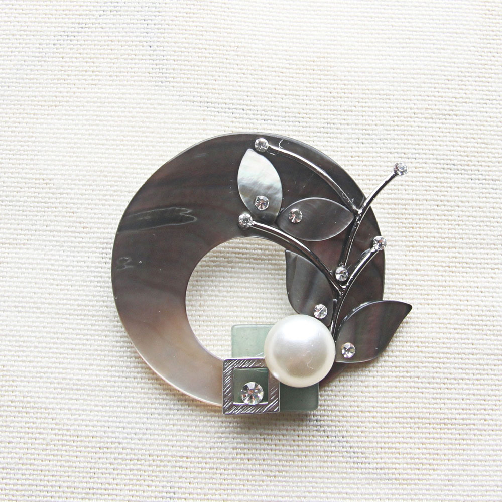 수공예 브롯치 원석 브로치 No 81 48,000원