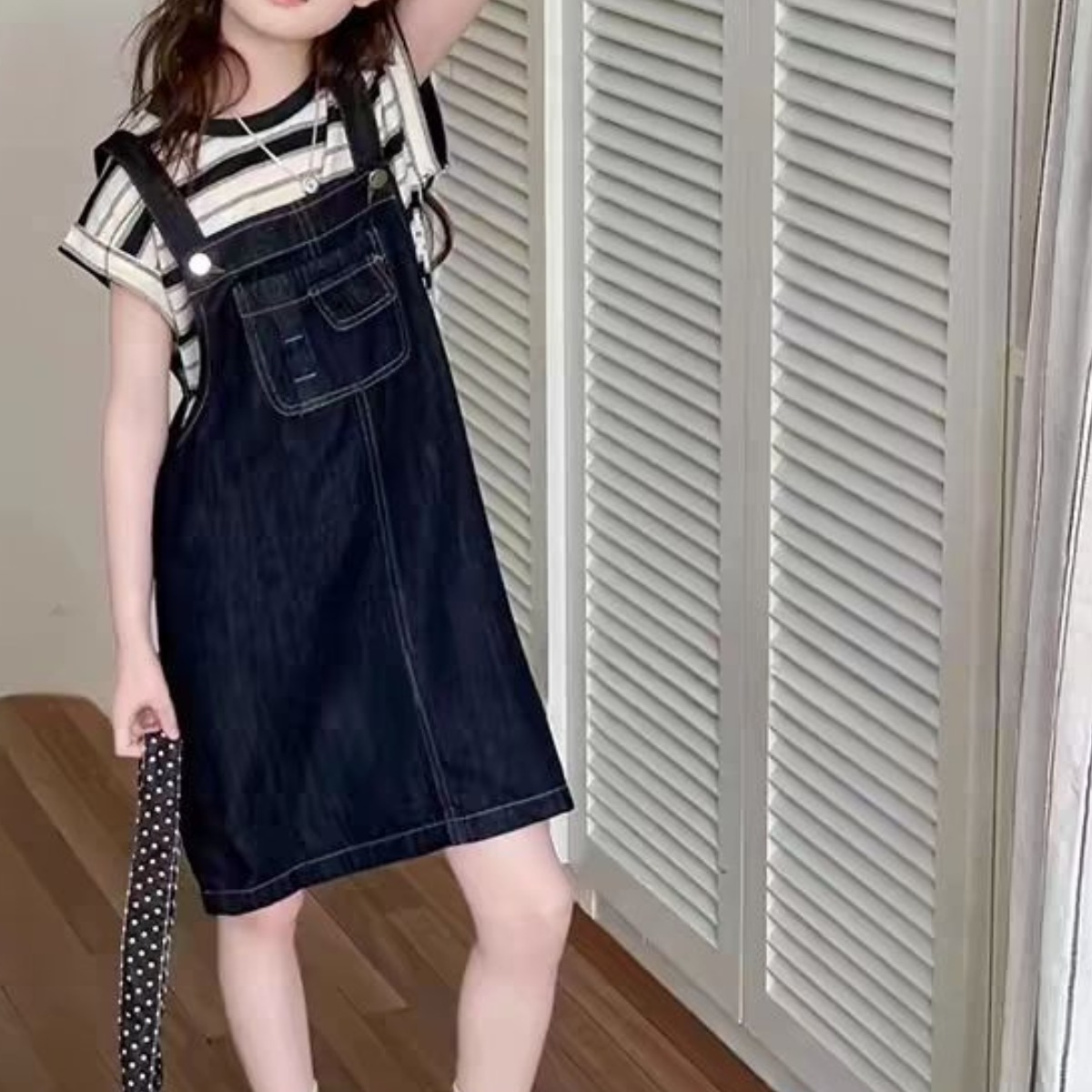 해피유통어린이 여아 캐주얼 멜빵 원피스 세트 스트라이프 티셔츠와 원피스 조합14세 이상 XG03 30,040원