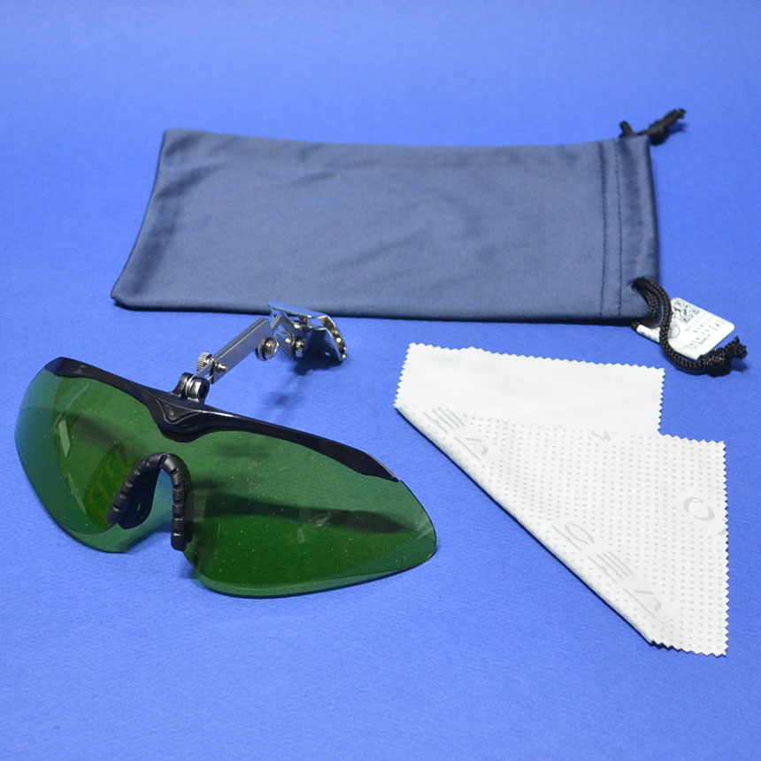 오토스 차광안경 A-644B 차광도1.7 안전모장착형 자외선차단 클립타입보안경 썬글라스 8354970 13,800원