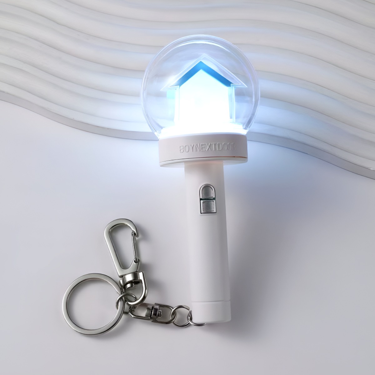 [원스트리] 보이넥스트도어 미니 응원봉 키링 해외ver, 1개, 화이트 29,900원