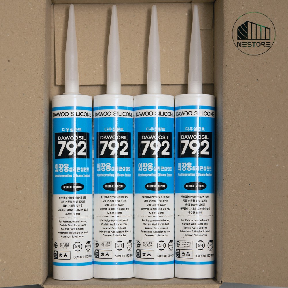 네스토어 외장용 실리콘 렉산용 외부용 판넬 창문용 방수 보수 실란트 세트 (노즐 4개 포함) 18,880원