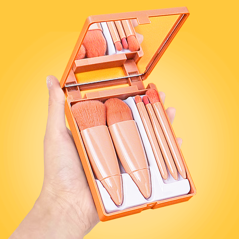 하트엘 휴대용 메이크업 브러쉬 5종 세트 8.5 x 11 cm 7,900원