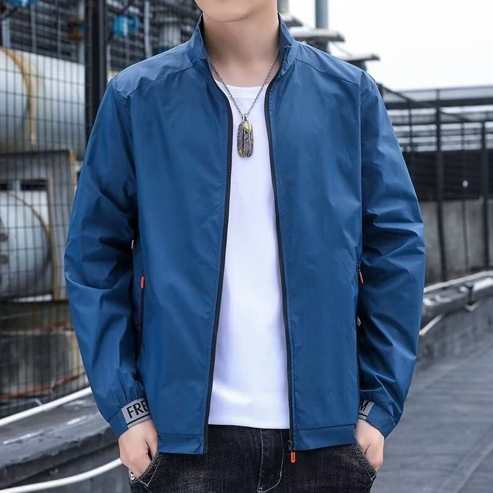 뉴네임 중년 남성 경량 바람막이 자켓 간절기 등산 점퍼 루즈핏 11,900원