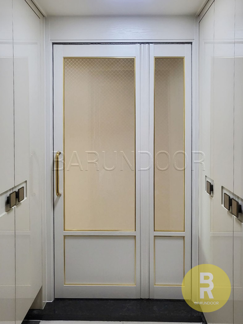 42번 폴딩스윙중문 고시형 화이트 투명망입(부식)강화유리 // 현관중문,시공비포함,소음차단,반려견안전,맞춤제작,아파트빌라중문 1,070,000원