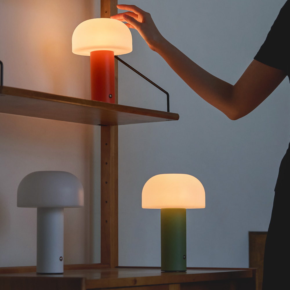 라루즈 Lumia 루미아 포터블 밝기조절 무선 터치형 충전식 램프 (3colors) 59,000원