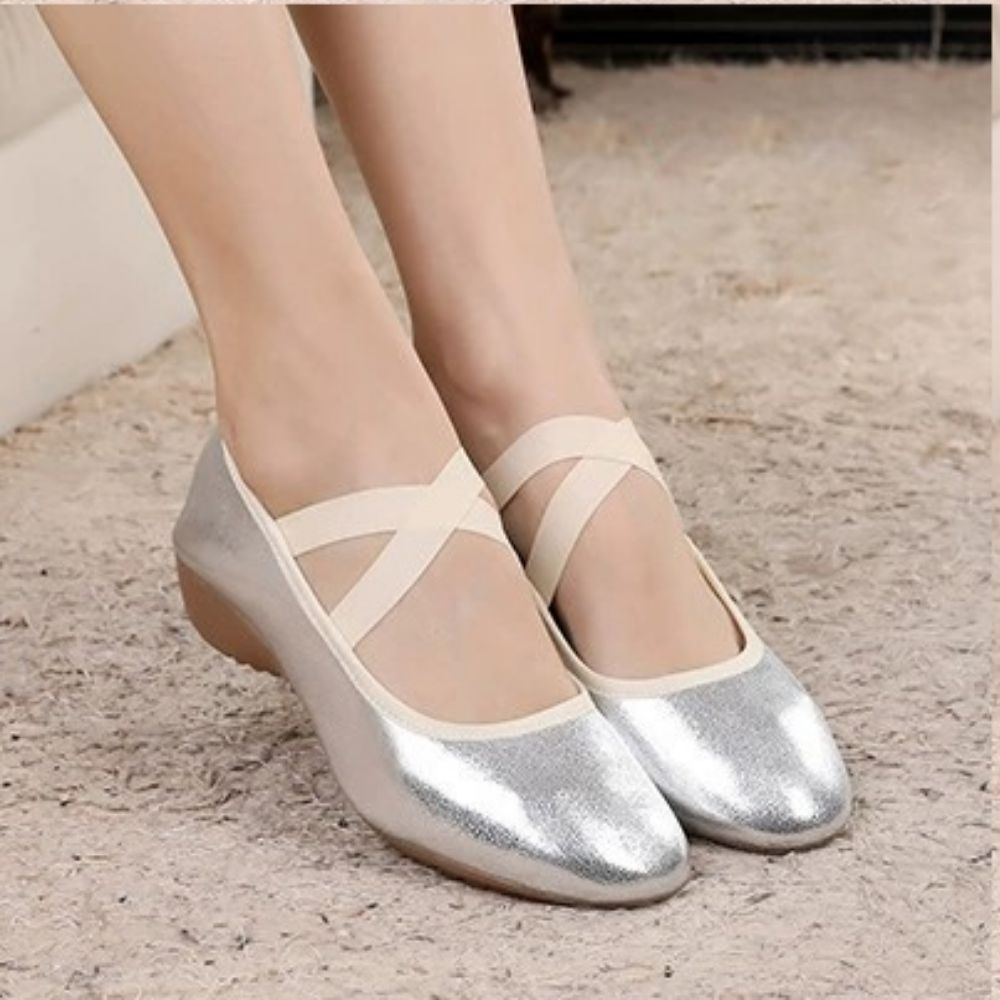 라라단스 발편한 천연소가죽 여성 스포츠 라인 댄스화 39,800원