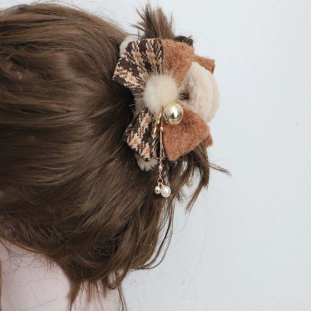 클로젯 겨울 밍크털 리본 집게핀 11,800원
