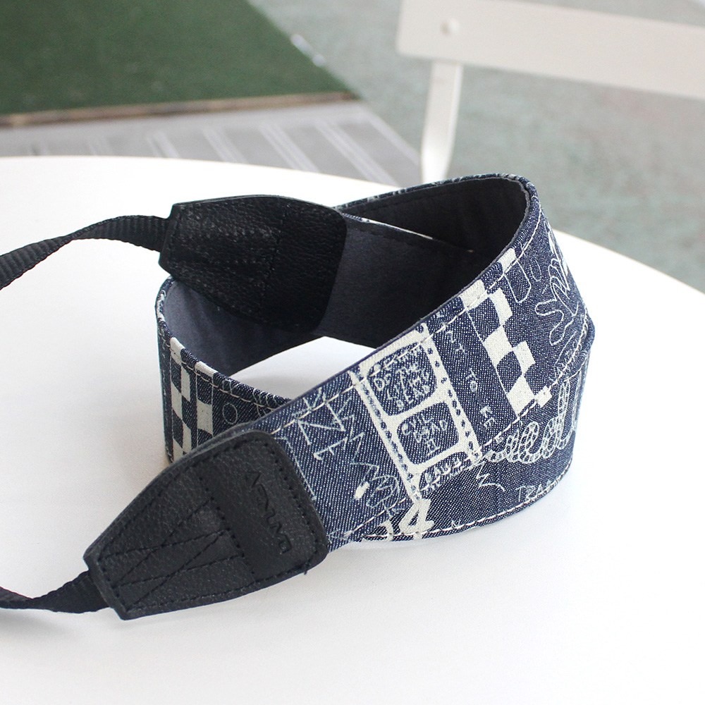 아르누보 카메라 넥스트랩 19,000원