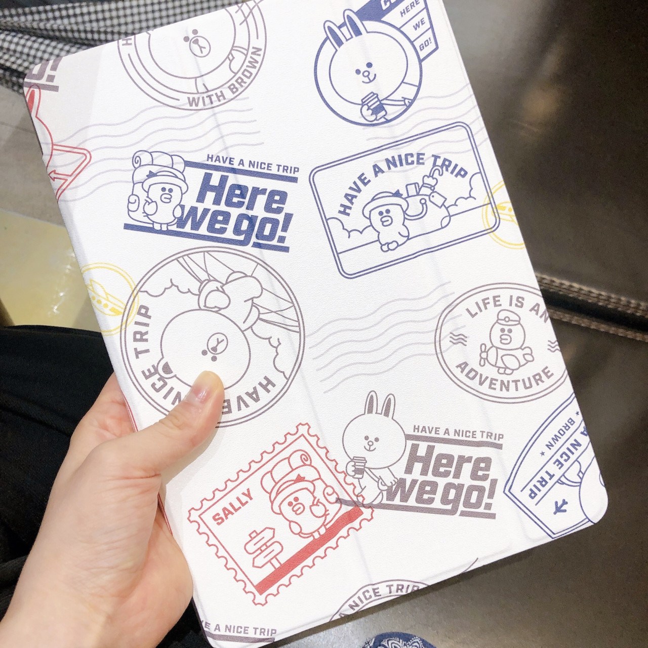 [브라운앤프렌즈] 라인프렌즈 스마트커버 아이패드 Air / Pro 10.5 케이스, 1개 29,000원