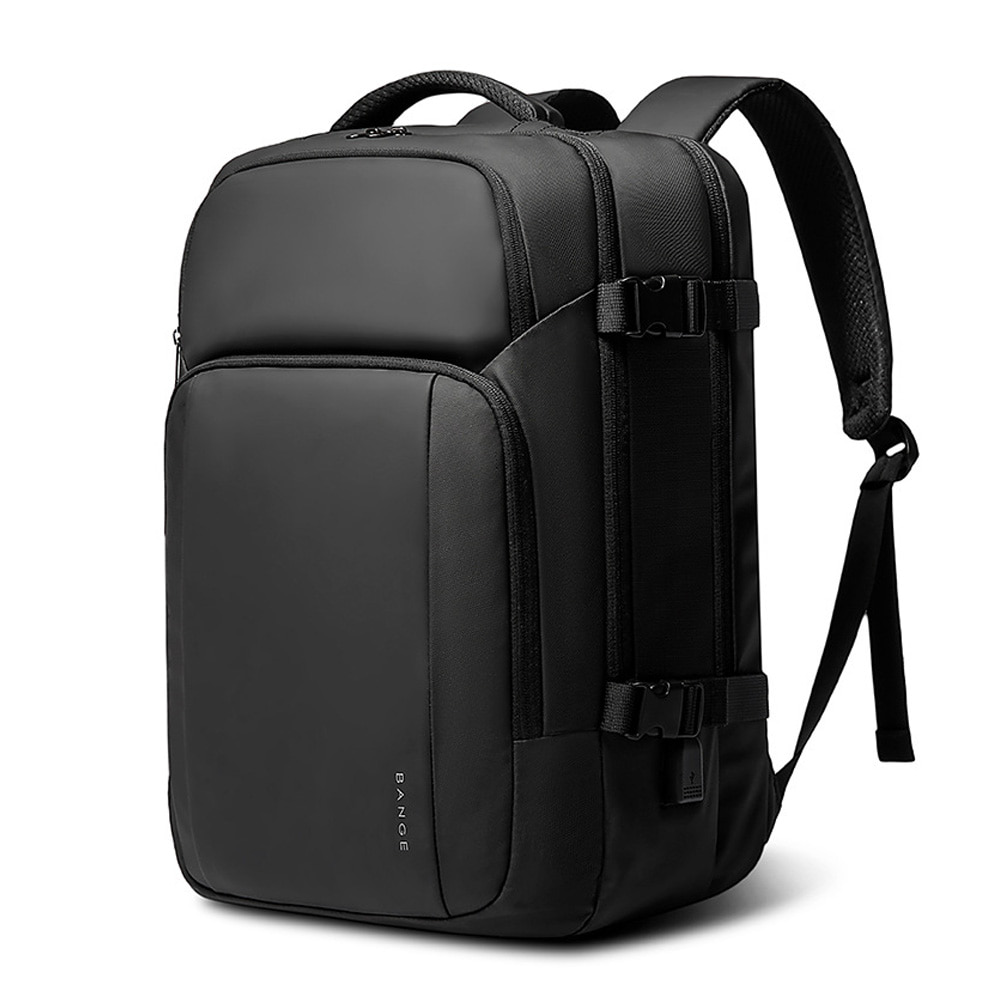 BANGE 대용량 수납 USB포트 남자 백팩 BG-7690 블랙 67,320원