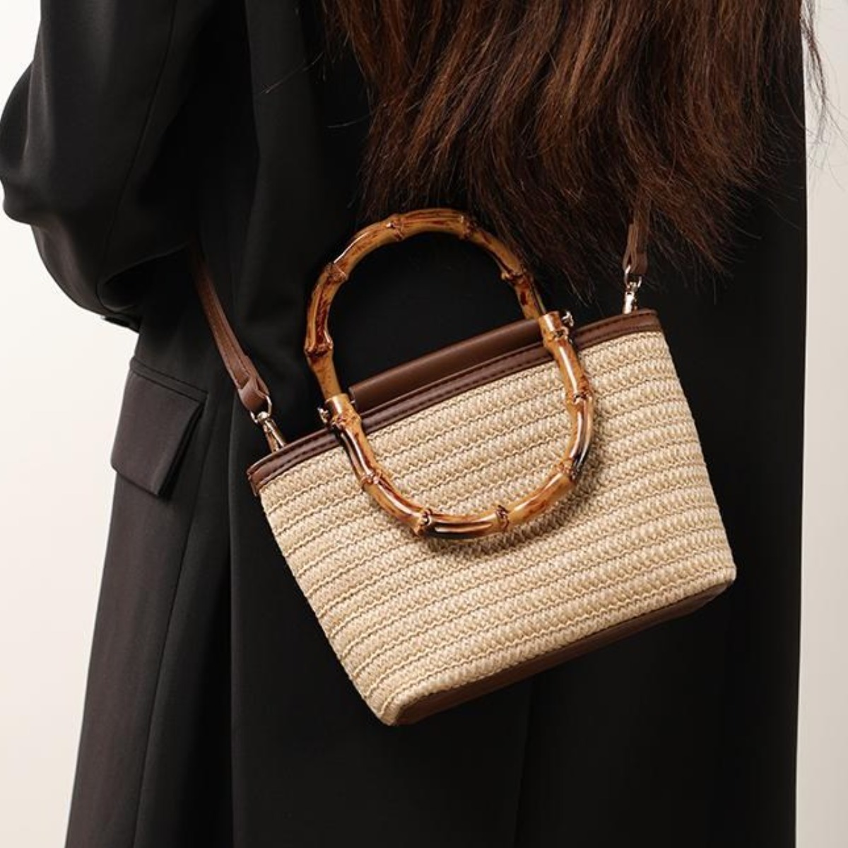 CLOREX 여성 데일리 고급 크로스백 라탄백 토트백 15,000원