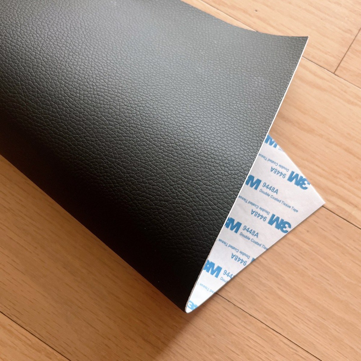 굿데이몰 3M 가죽 다용도 쇼파수리 의자리폼 자동차시트 데코 보수 접착식 스티커 시트지 가죽패치 보수테이프 롤가죽, 현재가 3,600원