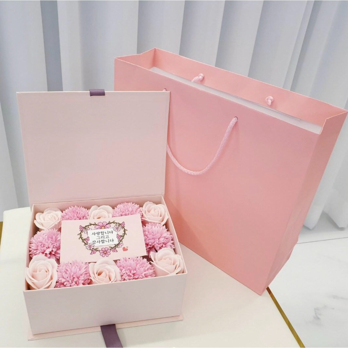 (무료배송)플라워용돈박스 반전 어버이날 용돈박스 (돈비닐50장포함) 21,000원