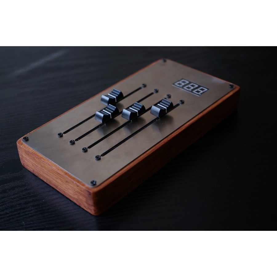 MIDI 컨트롤러 호스트 페이더 드로잉 4채널 소형 218,280원