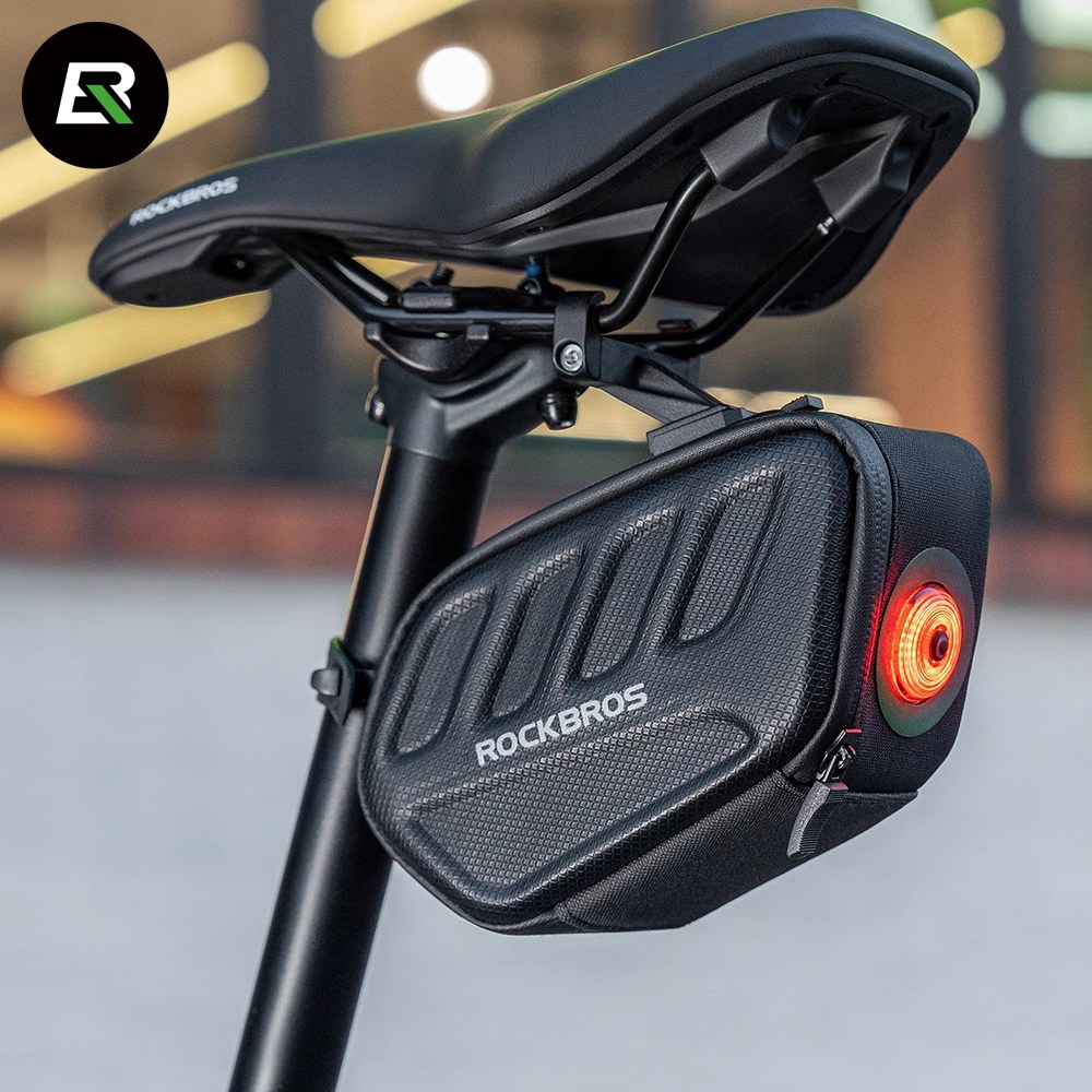 락브로스 자전거 안장가방 새들백 후미등 라이트 일체형 하드케이스 32,900원