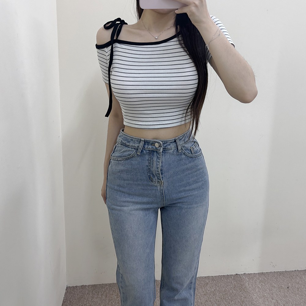 VANANA2 국내제작 단가라 원숄더 리본 크롭 반팔티셔츠 12,910원