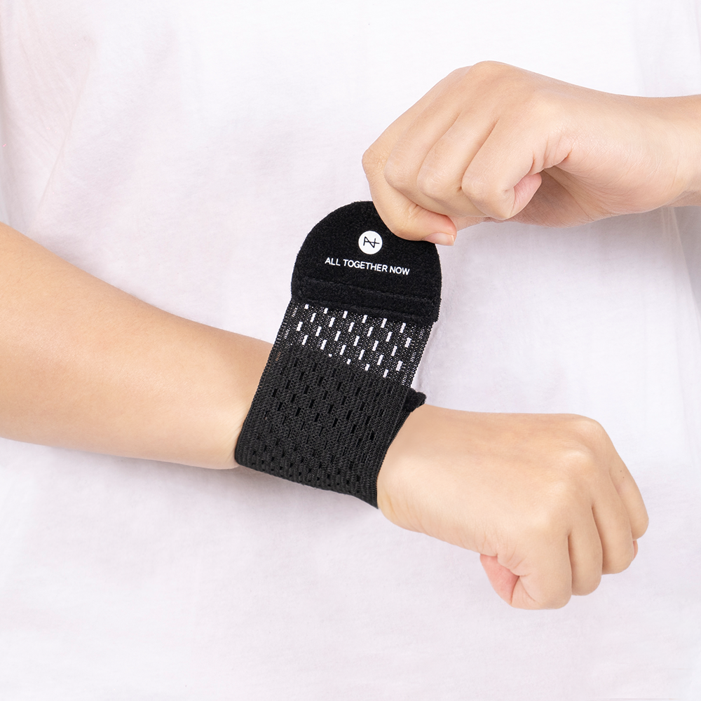 유큐어 손목 압박 보호대 아대 2p 1set 블랙, 2개 18,900원