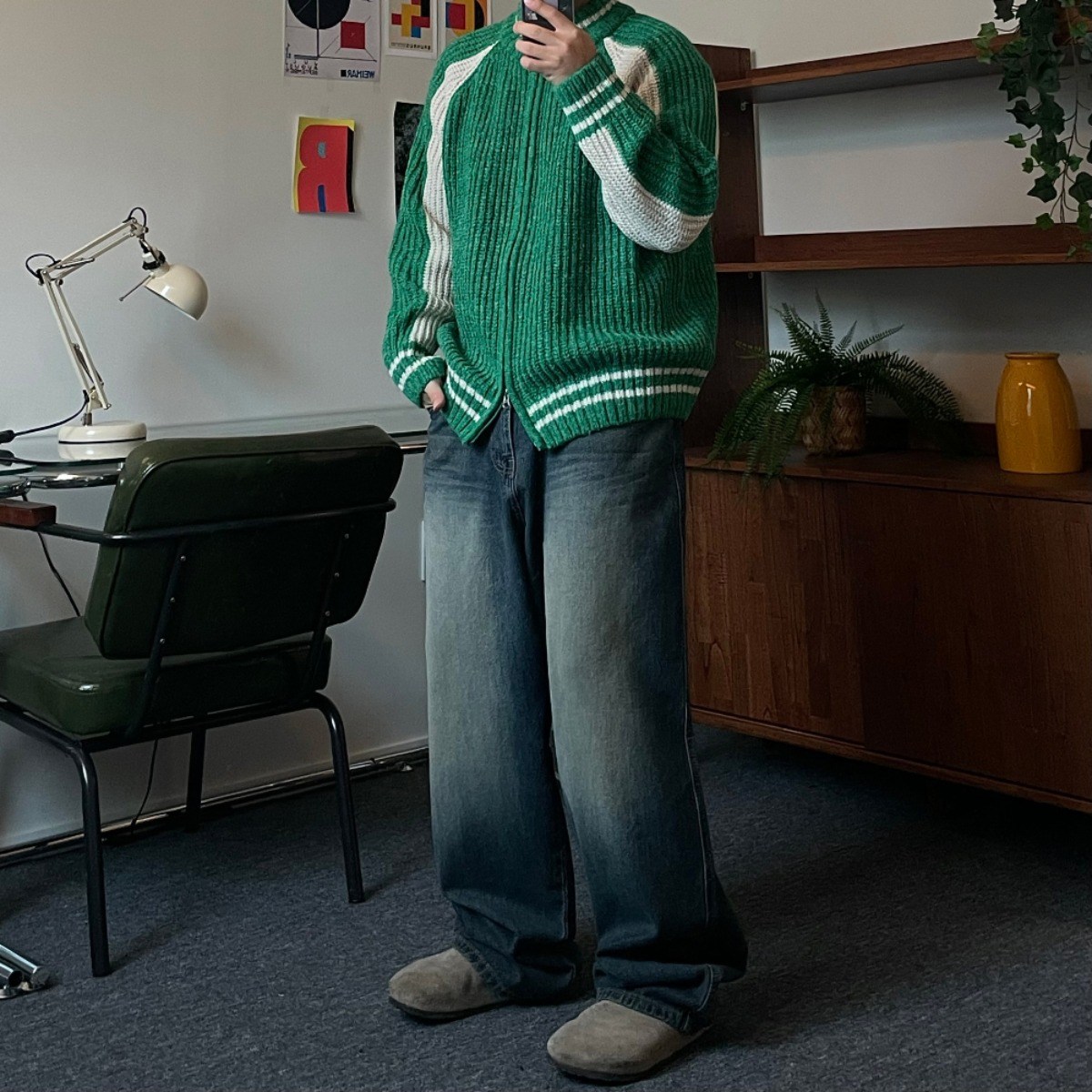 르위 데일리 소프트 니트 바시티 자켓 남녀공용 46,000원