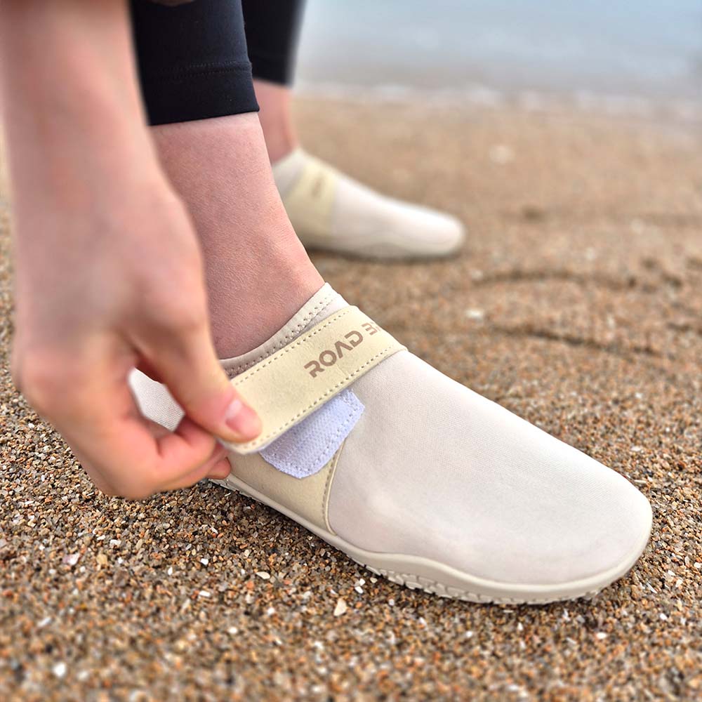 로드브릿지 삭스핏 벨크로 아쿠아슈즈 18,900원