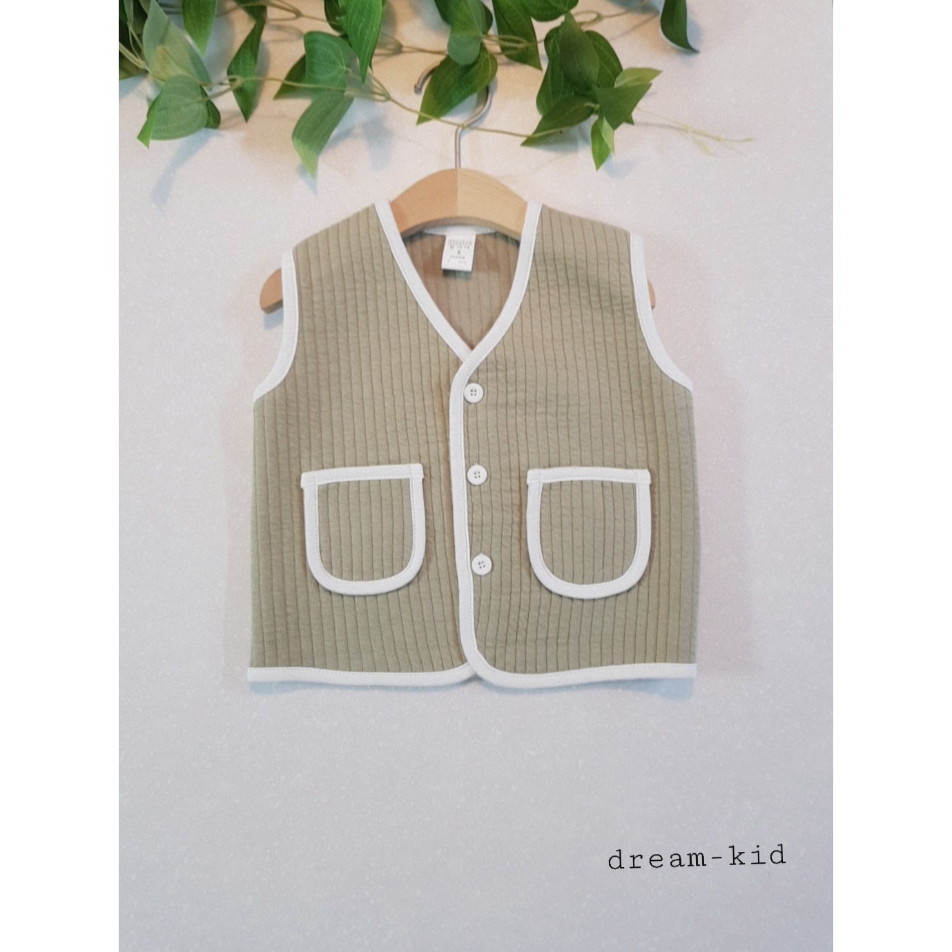 아동 누빔조끼 키즈 누빔 베스트 경량 패딩 데일리 겨울 단품 9,800원