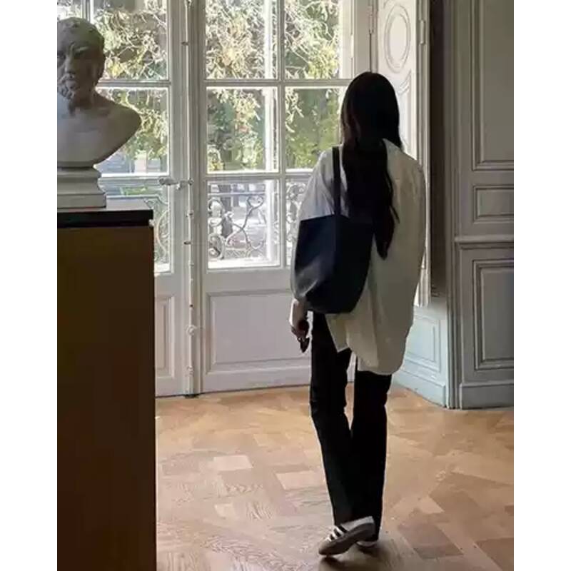 한지민가방 빅백 파크백 버킷백 호보백 보부상 가방 휘뚜루마뚜루가방 토트백 고급스러운 질감의 가죽 숄더백 여성 58,600원