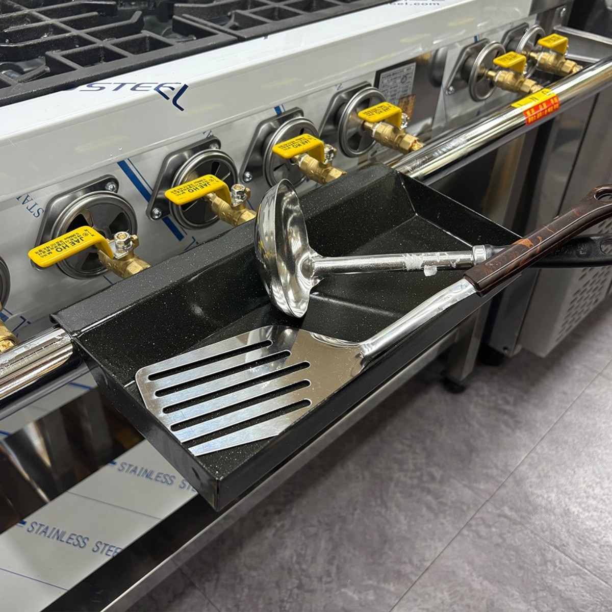 유얼키친 간택기 받침대, 1개, 블랙 32,000원