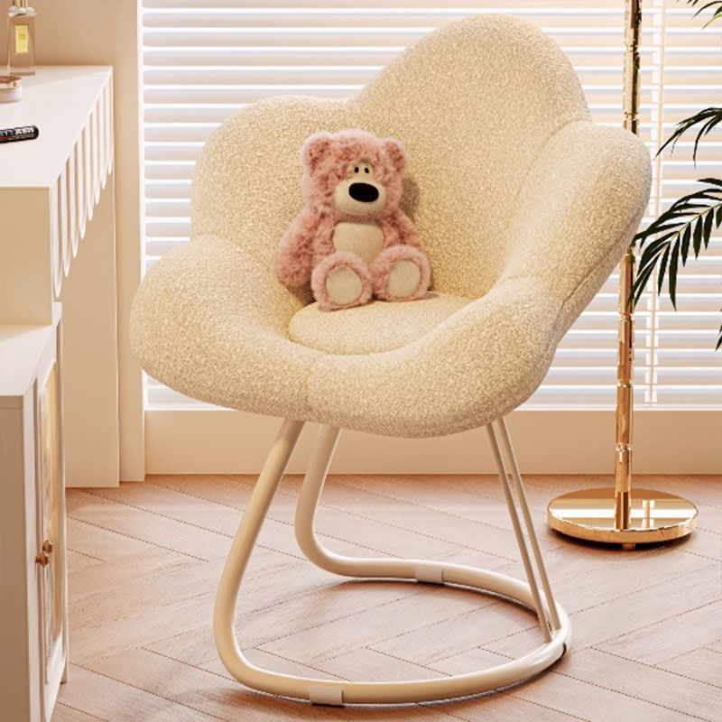 YAPOGI 인테리어 의자 램스울 화장대의자 회전 가능 꽃잎 등받이 소파 의자 63,860원