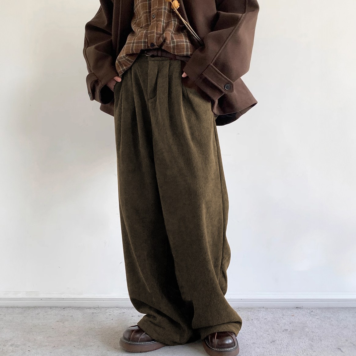 킹앤조이 엘마르 코듀로이 핀턱 와이드 밴딩 팬츠 79,800원
