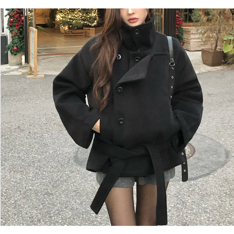 서진맘 여성 클래식 하이넥 모던 더블버튼 허리끈 모직 숏 코트 42,900원