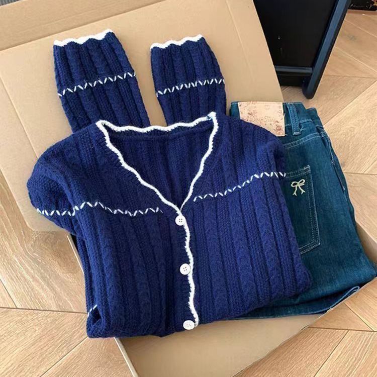 녕동 여성 니트 카디건 브이넥 나른한 예쁜 부드럽고 얇은 스트라이프 스웨터 35,500원