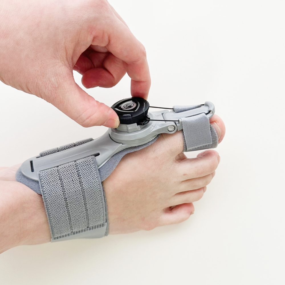 라이언문 무지외반증교정기 엄지 발가락 교정기 각조절 교정 메디컬링 발가락링 1등급 의료기기, 1개 19,900원