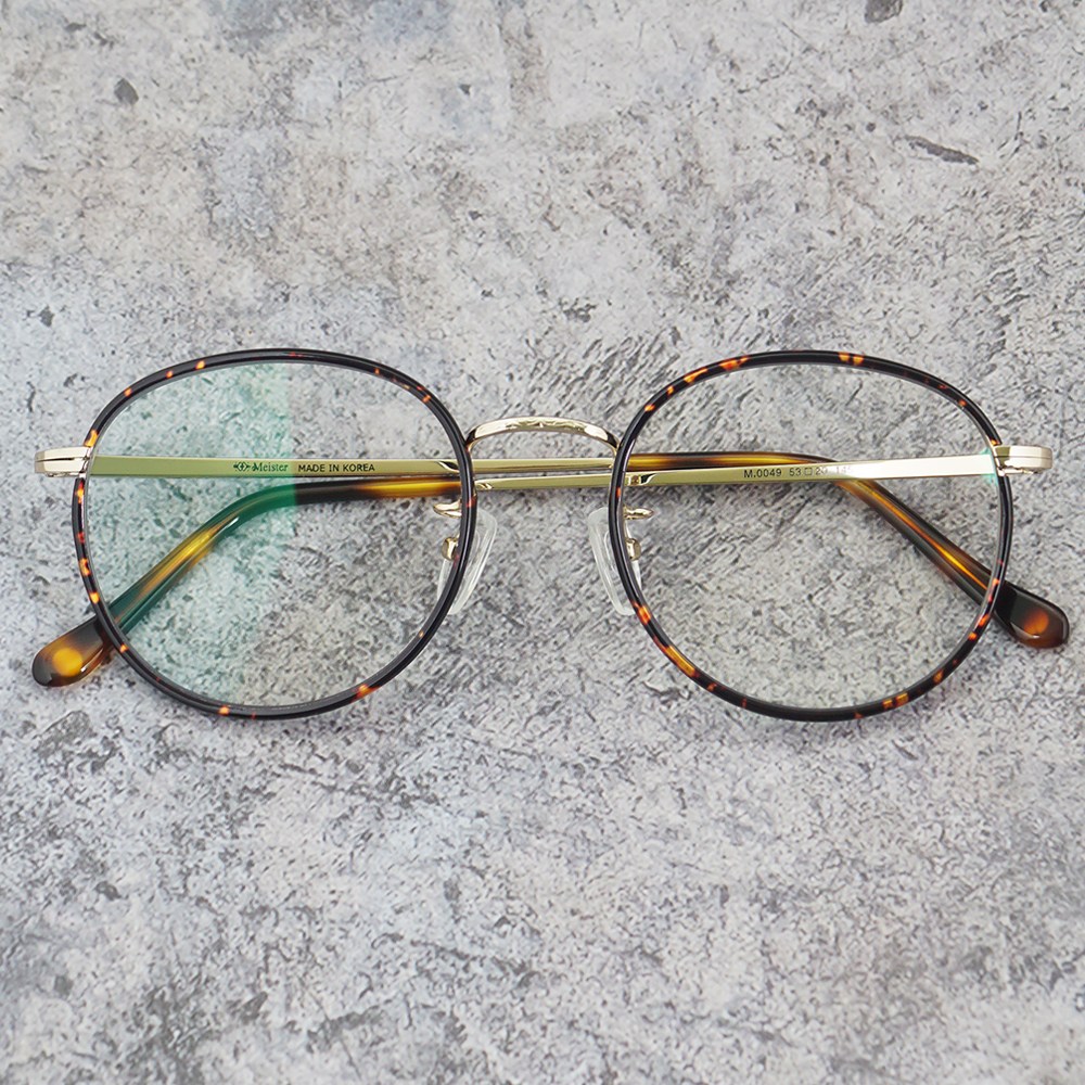 하루홀릭 국내생산 동그란 원형 남녀공용 라식 라섹후 시력보호 자외선 블루라이트 차단 선글라스 겸용 변색안경 43,000원