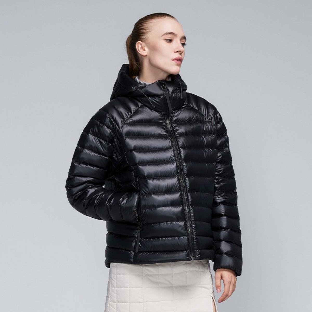 헥사커스텀 유러피안 구스 100%(솜털 90%) 라이트 다운 재킷 고프코어 써스펜더 패커블 초경량 거위털 다운 재킷 169,000원