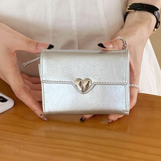 샤샤벨 크랙 하트 반지갑 여성 학생 카드지갑 캐주얼 여자 지갑 13,890원