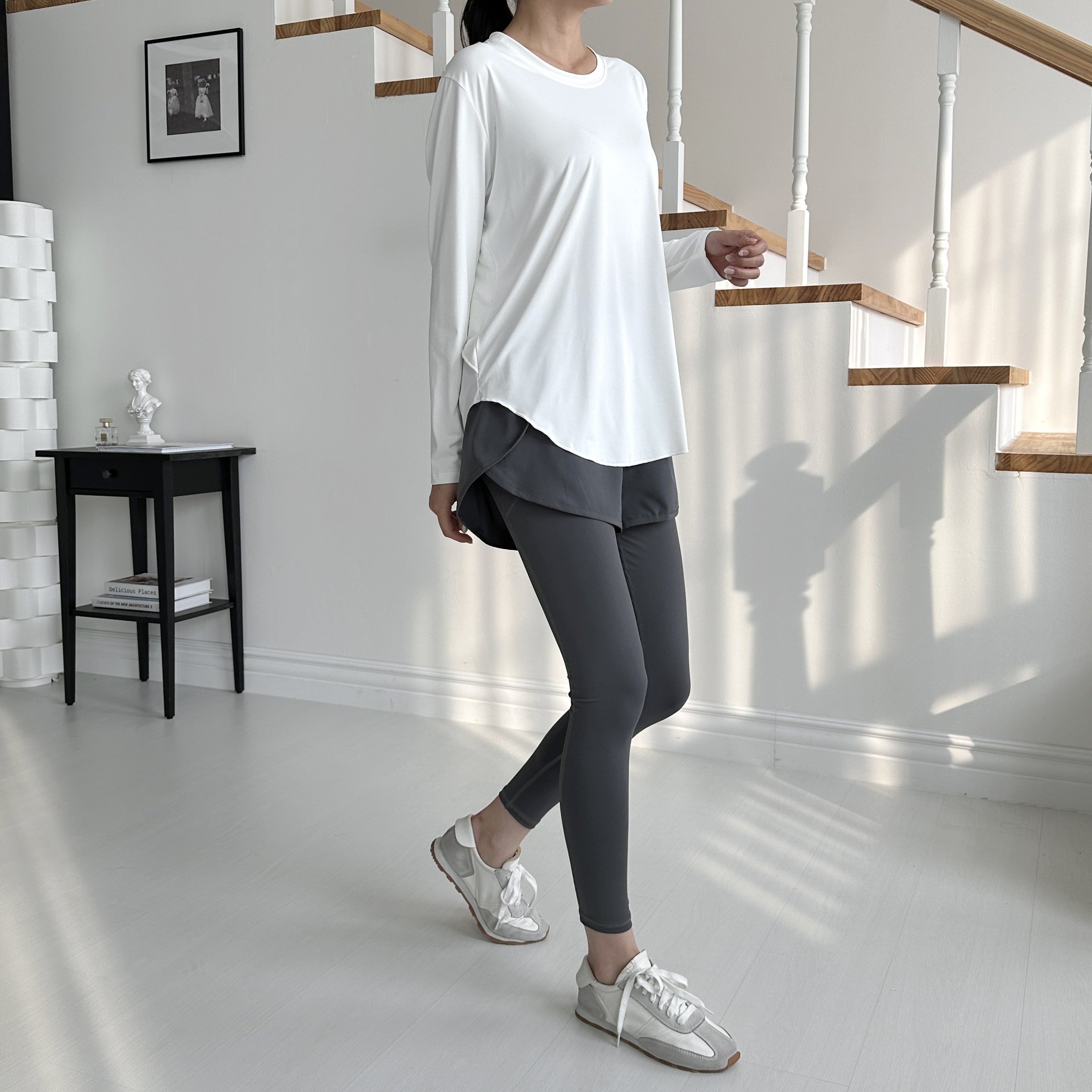 에이프릴랩스 긴팔 레깅스바지 트레이닝복 상하의 세트 19,700원