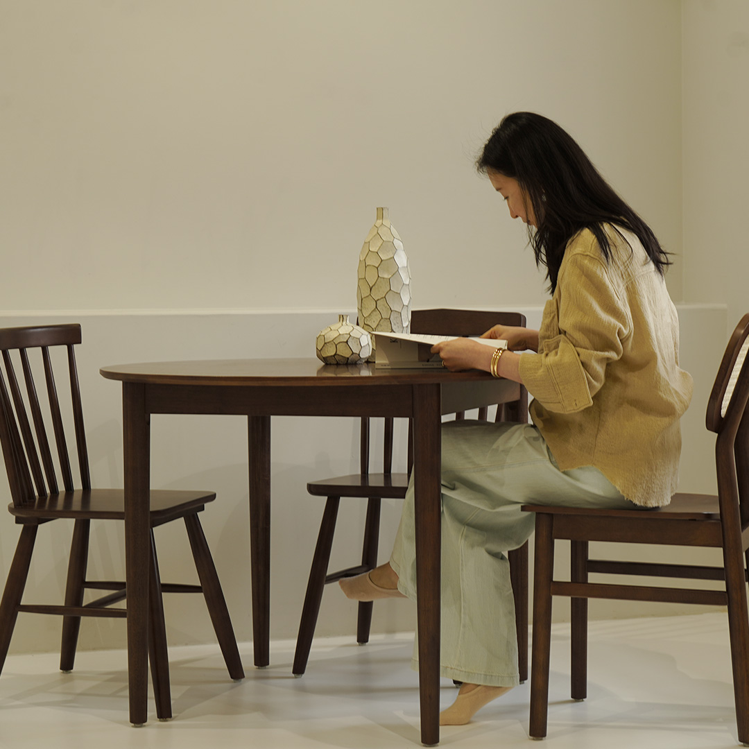 포르보 월넛 원목 카페 원형 모던 식탁테이블 3size 135,000원