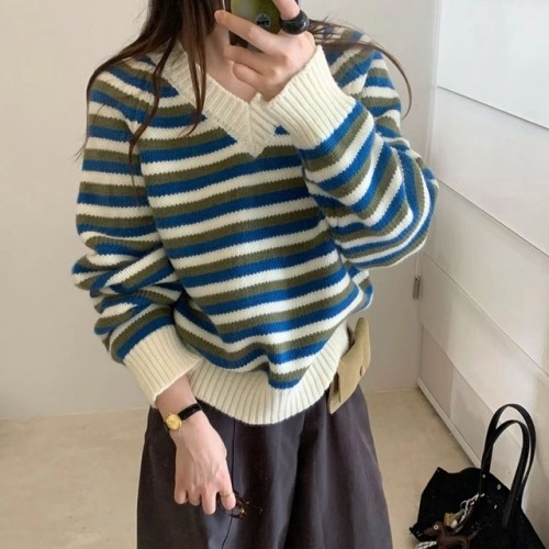 브이넥 포근 컬러배색 스트라이프 니트 / 루즈핏 데일리 긴팔 스웨터 41,500원